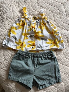 Carters top/short set